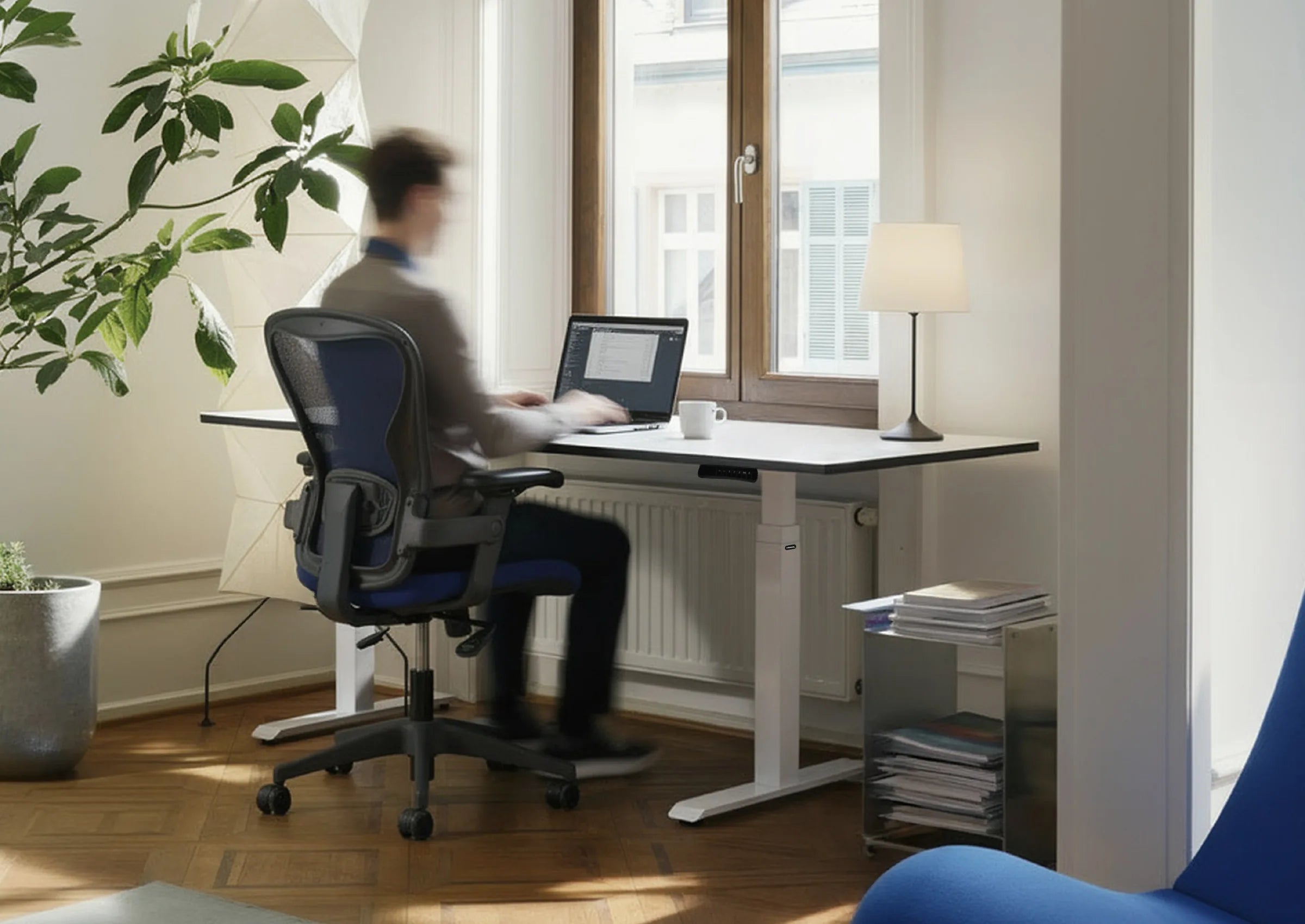 celexon elektrisch höhenverstellbarer Schreibtisch Professional eAdjust-58123 - inkl. Tischplatte