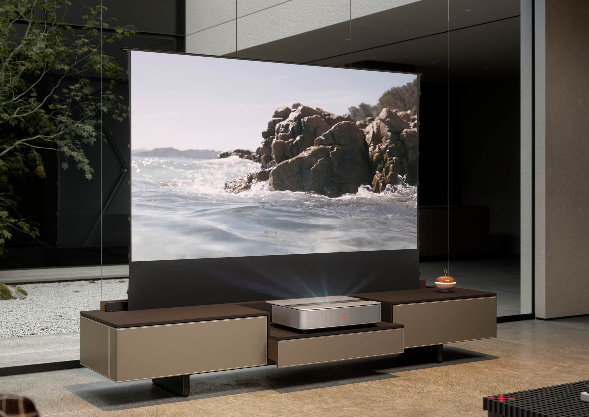 celexon HomeCinema Plus UST High Contrast podłogowy elektryczny ekran projekcyjny CLR
